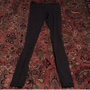 Black lululemon leggings
